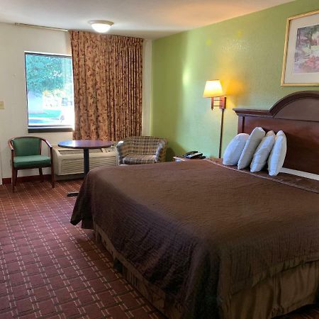 Royal Regency Inn Rock Hill Bagian luar foto