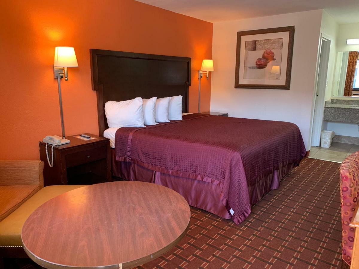 Royal Regency Inn Rock Hill Bagian luar foto